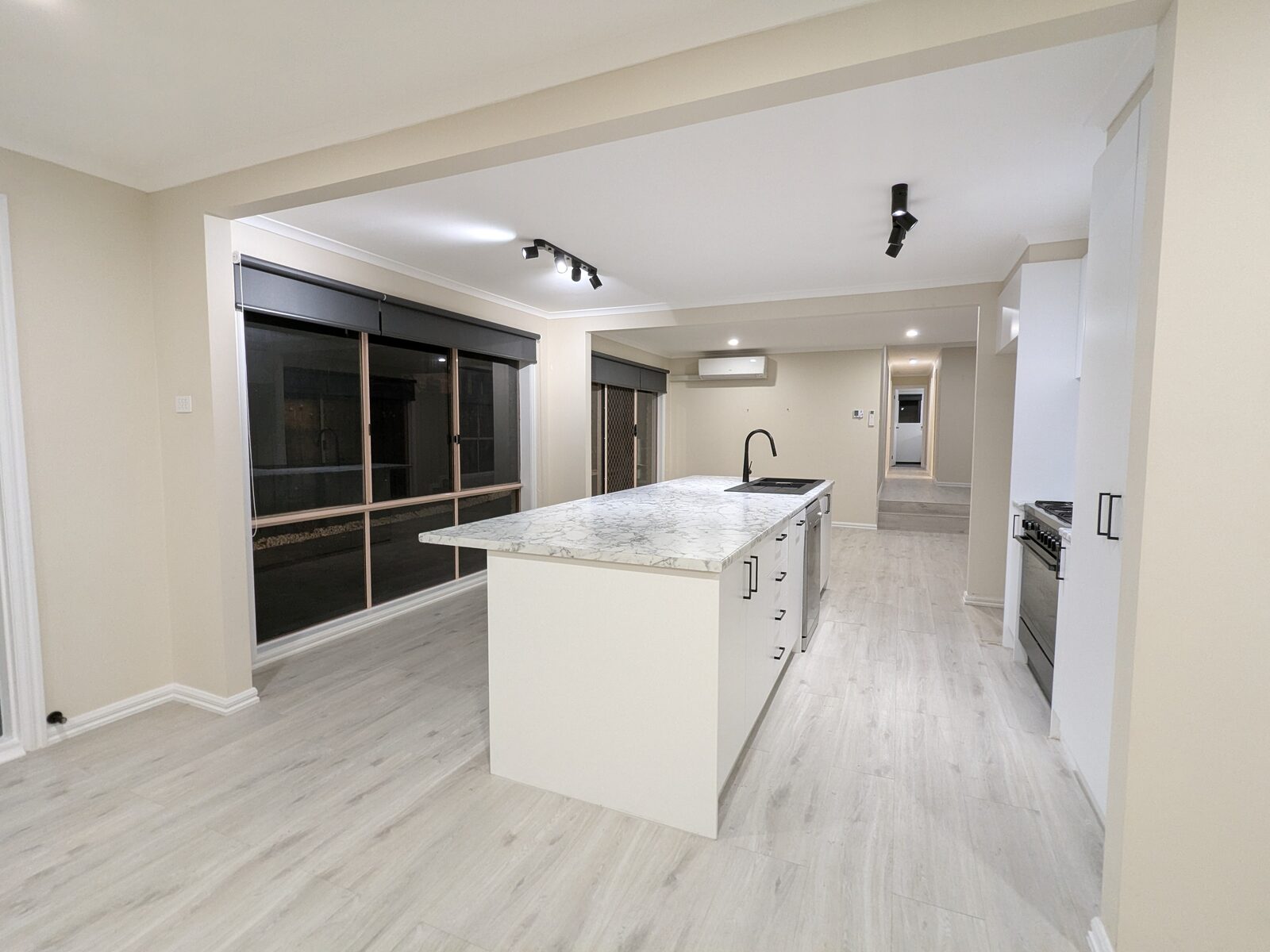 Open-plan living and kitchen, Berwick